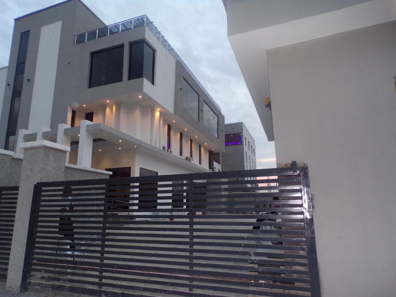 The Mayhill Lekki Εξωτερικό φωτογραφία